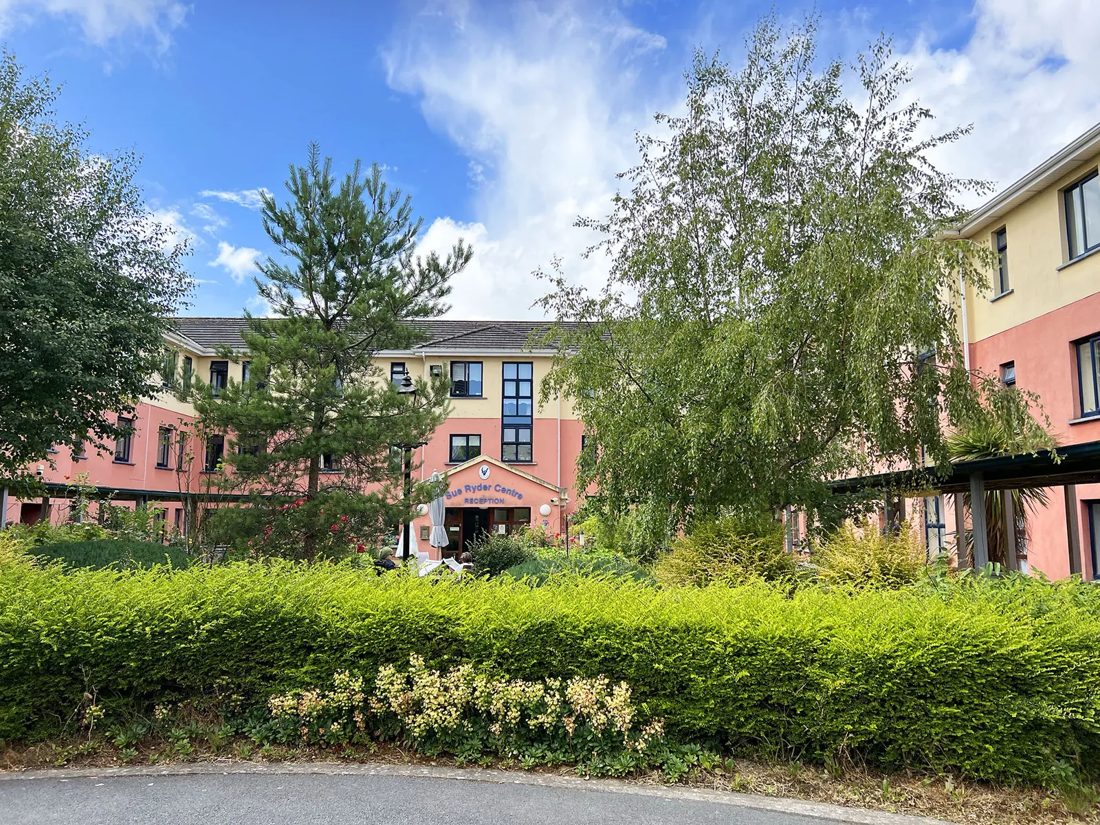 Sue Ryder Kilminchy apartments and gardens